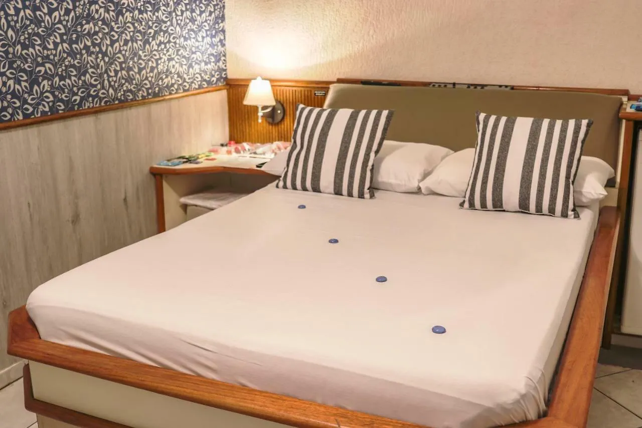 Motel Shampoo (Adults Only) Brusque Love hotel
