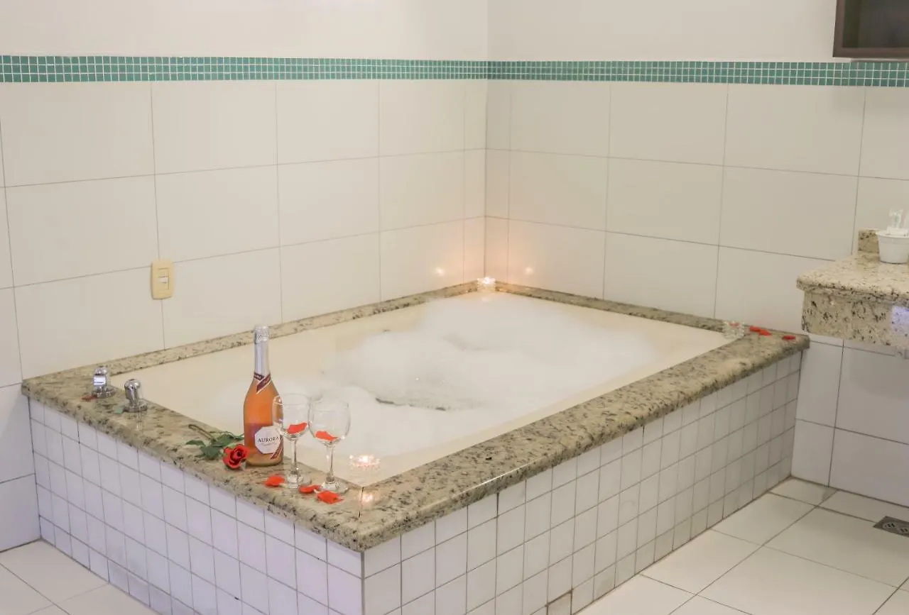 Motel Shampoo (Adults Only) Brusque